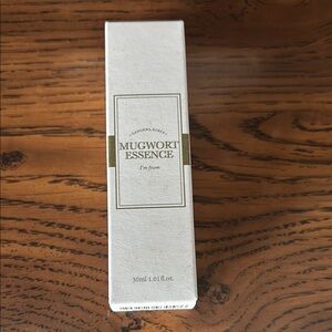 Mugwort Essence - White